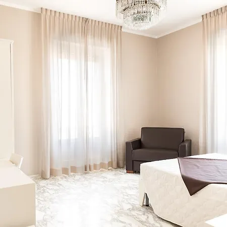 Гостевой дом Faro Bianco - & 3*