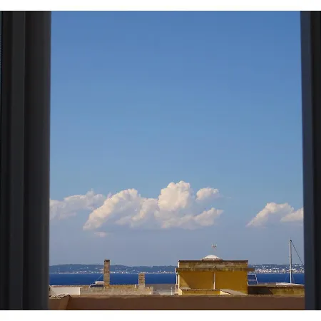 Faro Bianco - & Pensión