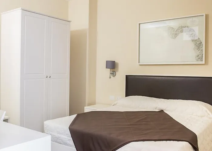 Faro Bianco - & 招待所 加利波利