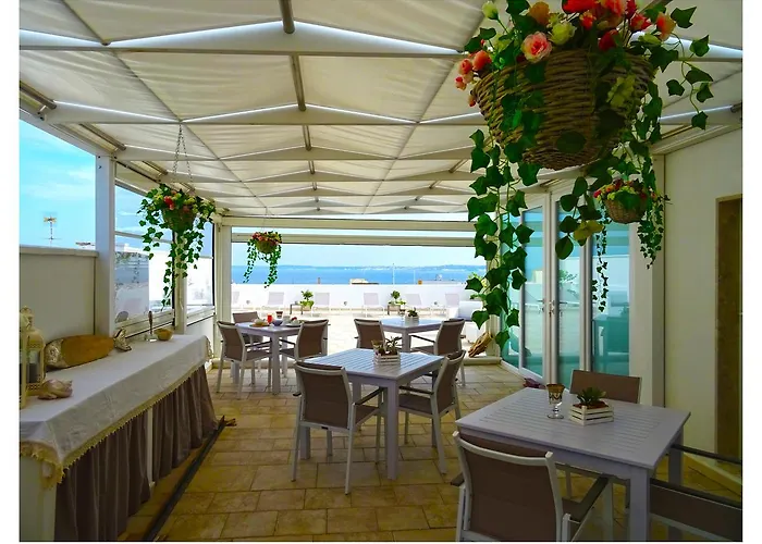 Faro Bianco - & 招待所 加利波利